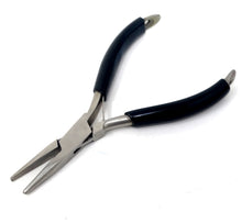Load image into Gallery viewer, Flat Nose Professional Jewelry Pliers 4-1/2&quot; W / V-Spring Smooth Flat Jaws PVC Handle Jewelry Making Repair Tool
